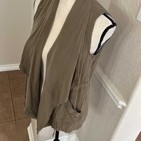 Altar’d State olive cascading vest drawstring waist Small - Picture 8 of 17